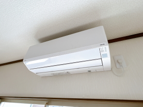 <img src="file:///C:/Users/Owner/Documents/11540n/11540sdn.jpg" width="220" height="295" border="0" alt="【宮崎県日南市南郷町リニュアル売り家】|宮崎不動産情報|宮崎|建物|住宅|tate65|11540 エアコン写真 売り家|フルリフォーム不動産|売り住宅 こゆプランニング">