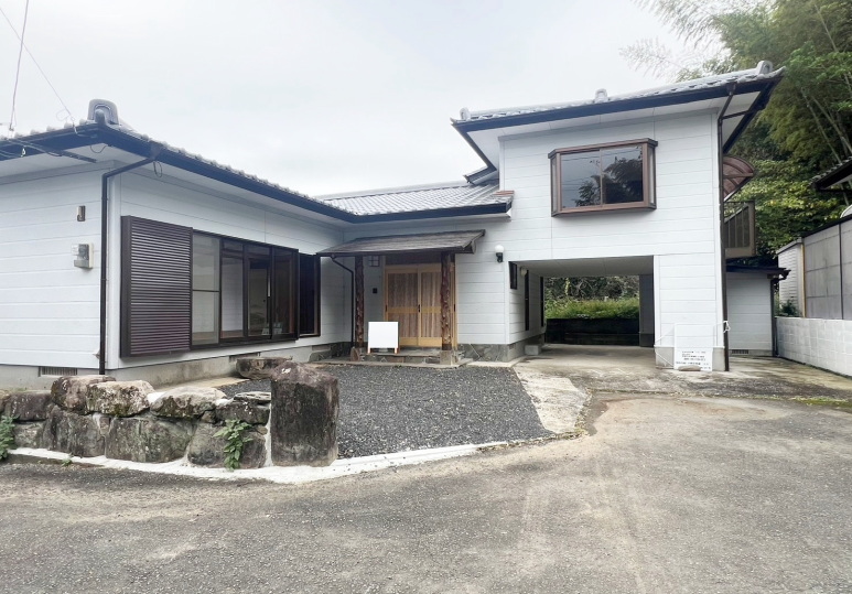 宮崎不動産情報 宮崎 建物 中古 新築 住宅 倉庫 事務所 作業場 マンション tate35 宮崎市田野町甲不動産 11633 外観写真 ピロティー車庫付2階建て売り家不動産こゆプランニング情報