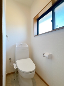 宮崎不動産情報 宮崎 建物 住宅tate19 東諸県郡綾町大字南俣 中古不動産11658 トイレウォシュレット写真2階 売り家 敷地広々売り住宅こゆプランニング