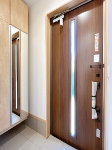 宮崎不動産情報 宮崎 建物 中古 新築 住宅 tate51 宮崎市江南中古住宅不動産売り家 11670 玄関写真 中古住宅一戸建て こゆプランニング