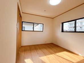 �{��s���Y��� �{�� ���� �Z�� �}���V���� ���ÏZ�� �V�z ���������P�R �{��s�厚�ԍ] �Q�K���� �S�c�j ����ƂP�P�U�X�T �L�b�`���Q�K�m�Ԏʐ^�V�@���Ǝ҂������ς̏Z��ł��B