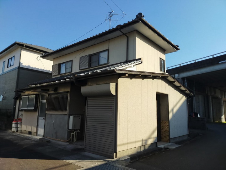 宮崎不動産 賃貸情報 貸家 アパート マンション kasiya04 宮崎市大字本郷南方 賃貸情報5DK+倉庫付き貸家1981 外観写真 貸します。こゆプランニング