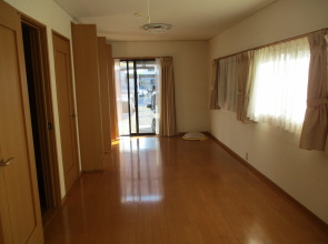 宮崎不動産情報 宮崎 出来島建物 売ビル 住宅tate2 宮崎市出来島町 モデル造りの売り家 住宅 不動産情報 4054 洋間12帖写真 出来島売り家情報 こゆプランニング